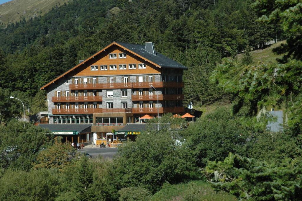 Hotel Du Puy Ferrand , Restaurant La Table De L'Ours 르몽도레 외부 사진