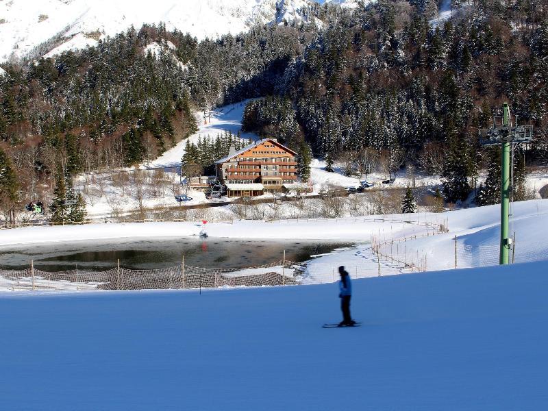 Hotel Du Puy Ferrand , Restaurant La Table De L'Ours 르몽도레 외부 사진
